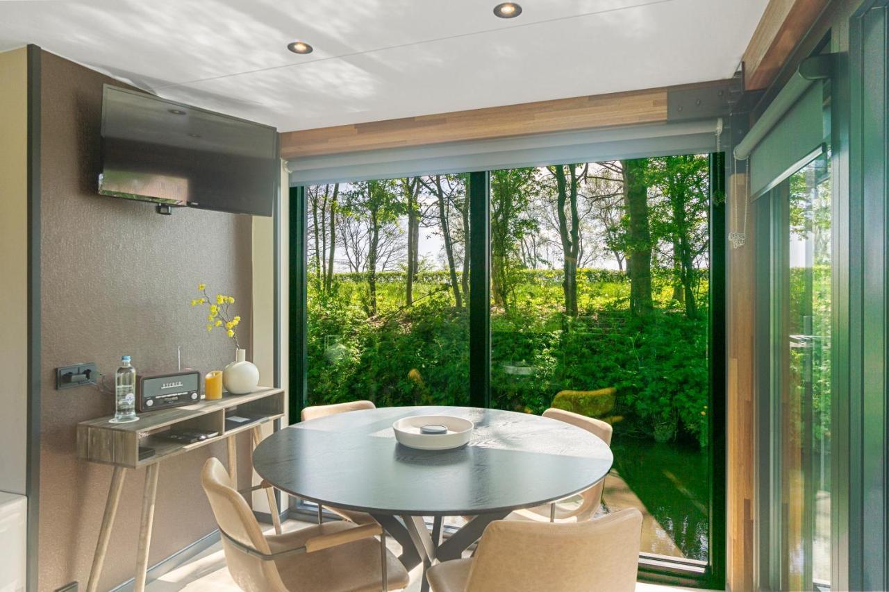 Waterlodges Leeuwarden Weidum